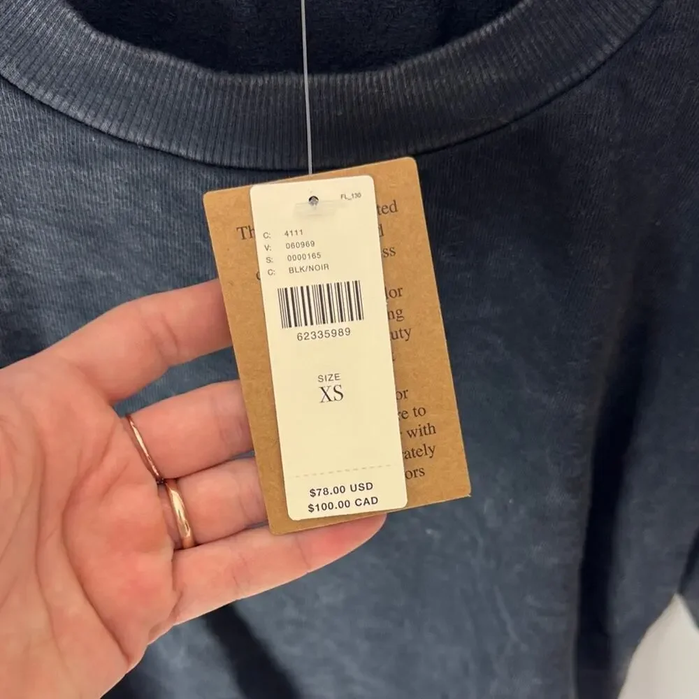 [NWT] T.La Sweater - Women's XS
